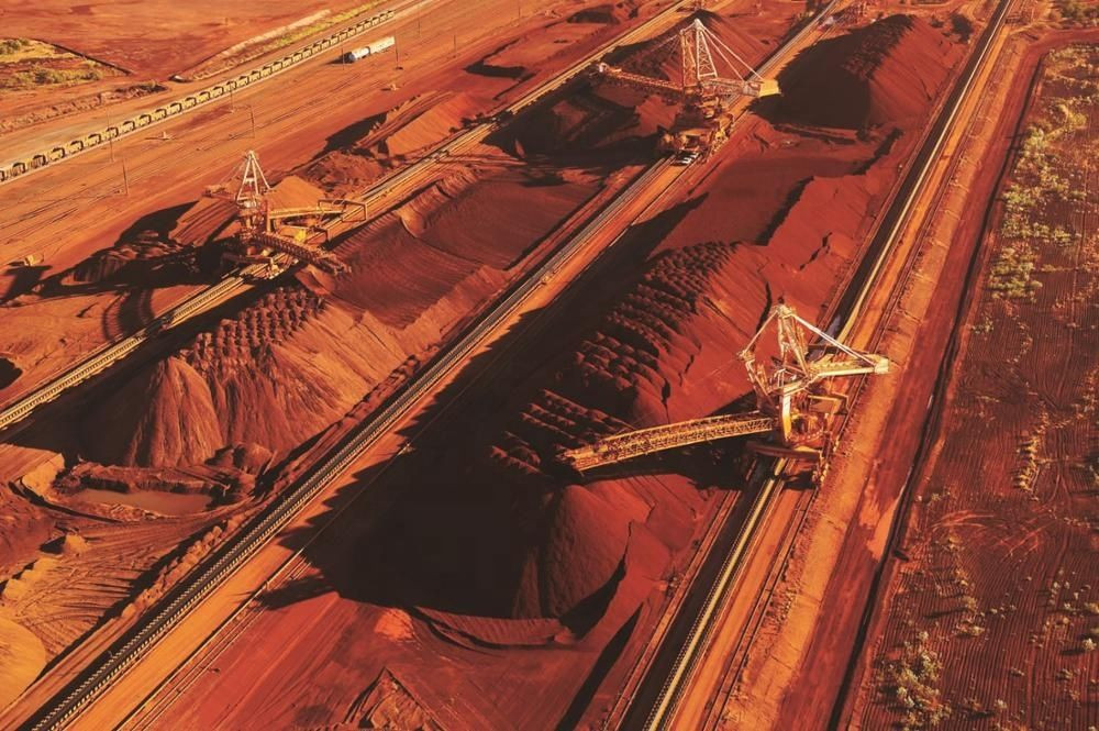Superior Quality Metallic Minerals Iron Ore Wholesale Bulk Purchase Iron Ore Fines / Cast Iron Ore Buy from Supplier